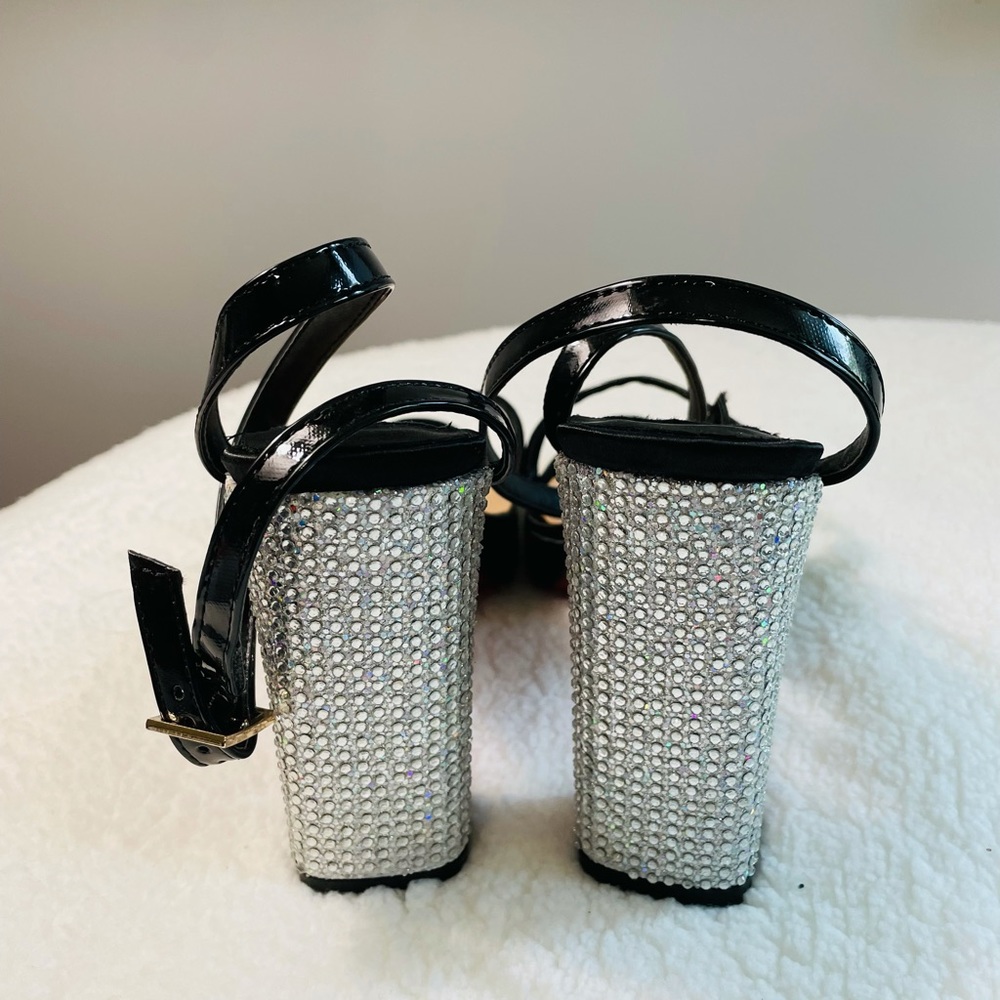Open sandals with bedazzled heels - Picture 3 of 6